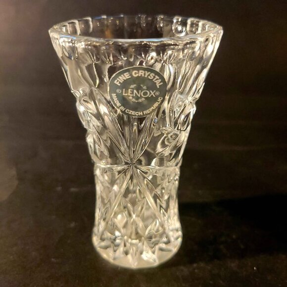 Set Of Lenox Fine Crystal Star Vases. 4" and 6" - Picture 2 of 7